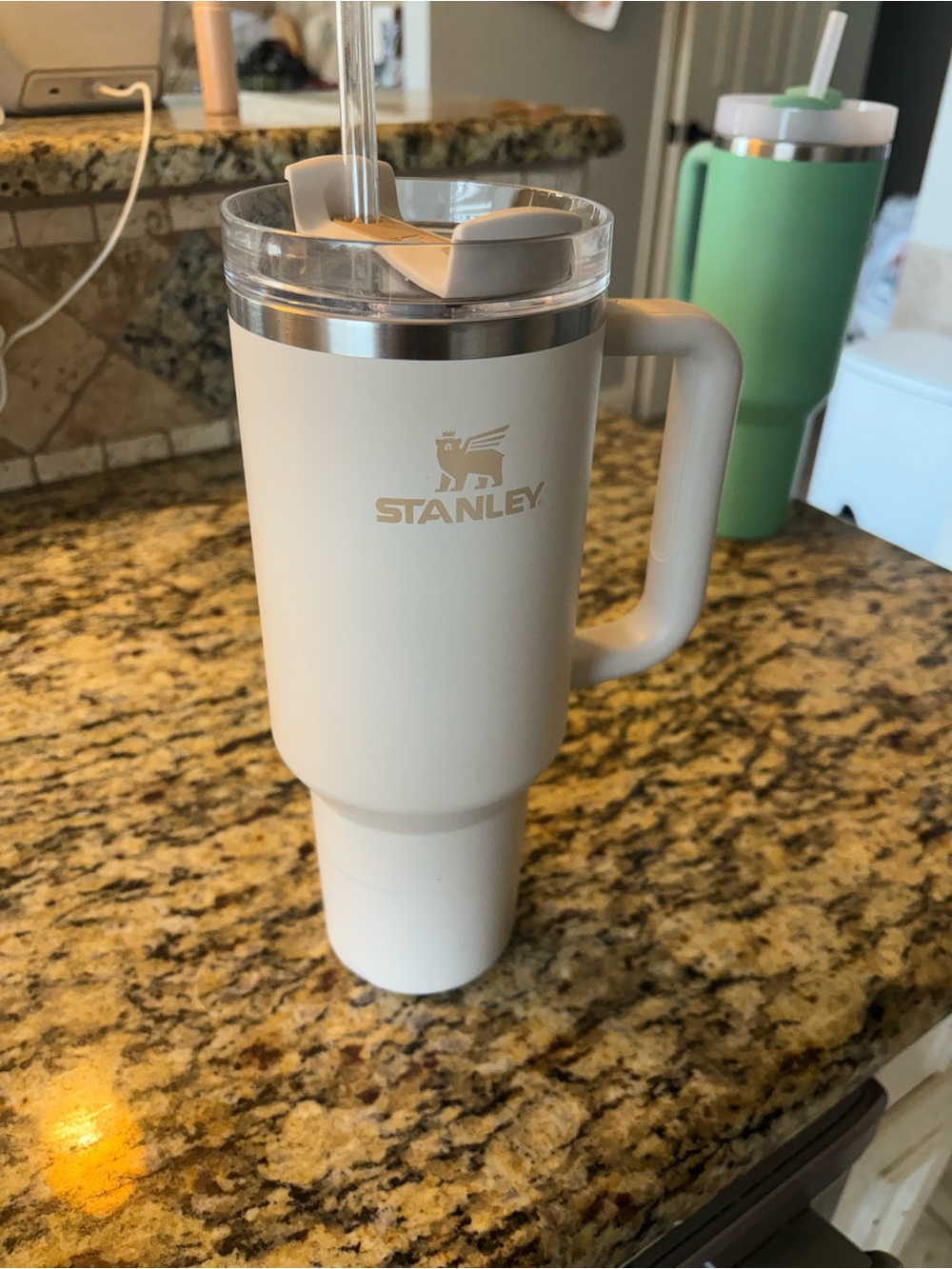 Stanley Cream Insulated Travel Mug with Handle and Clear Lid